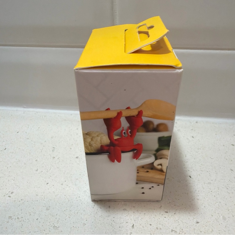 OTOTO Red the Crab Silicone Spoon Holder / Steam Releaser Kitchen Gadget - NEW - Picture 3 of 5